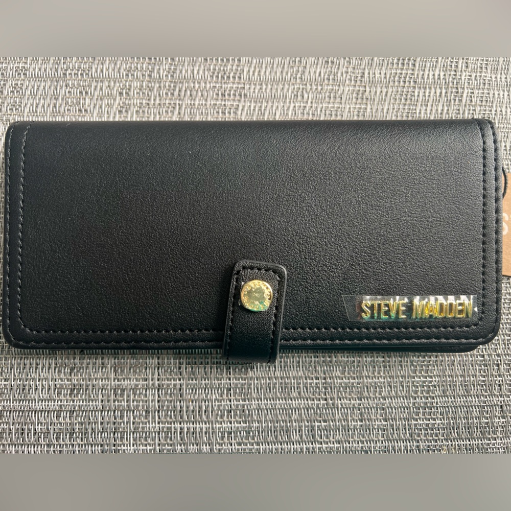 Black Steve Madden Wallet